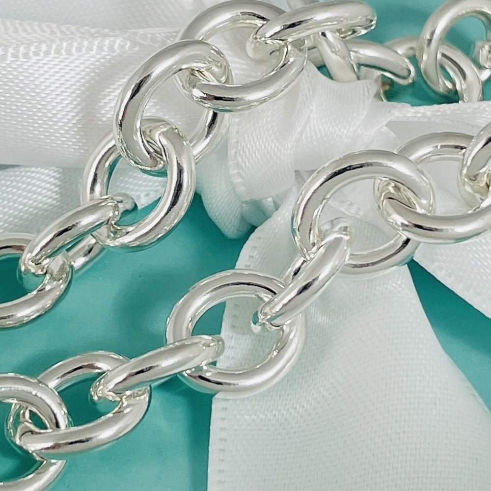 Please Return to Tiffany LARGE 9.5" Round Tag Charm Bracelet - Picture 4 of 7